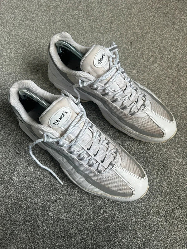 Nike air max 95s ultra white and grey mens uk size 7