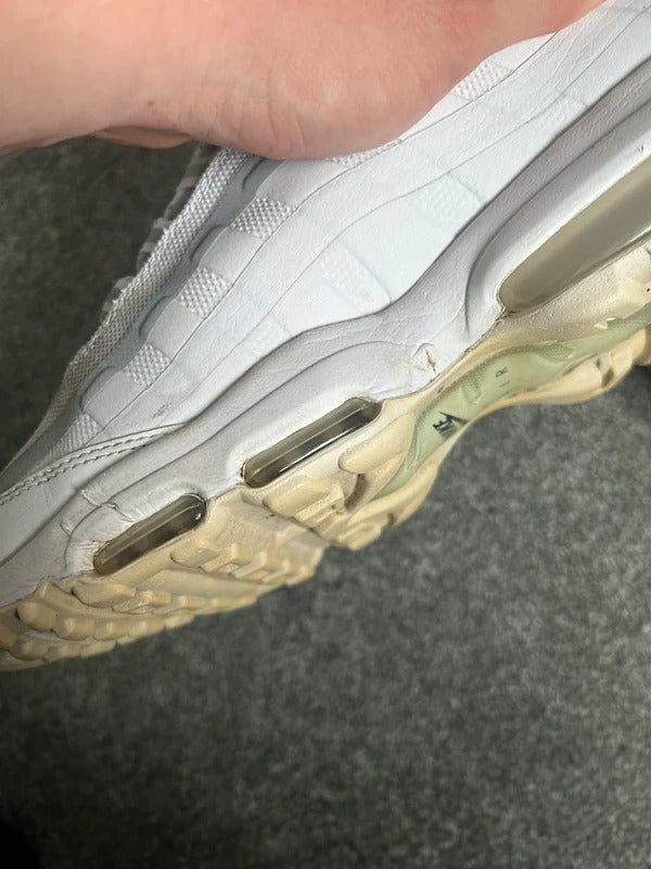 Nike air max 95s ultra white and grey mens uk size 7