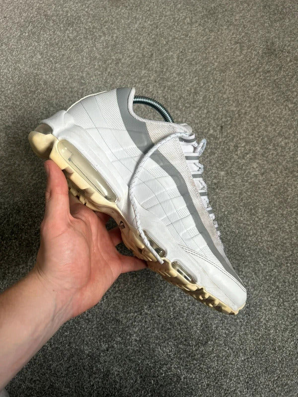 Nike air max 95s ultra white and grey mens uk size 7