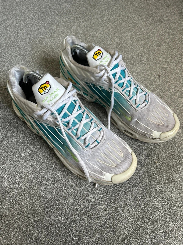 Nike air max plus tuned air tns white and blue mens size uk 9.5