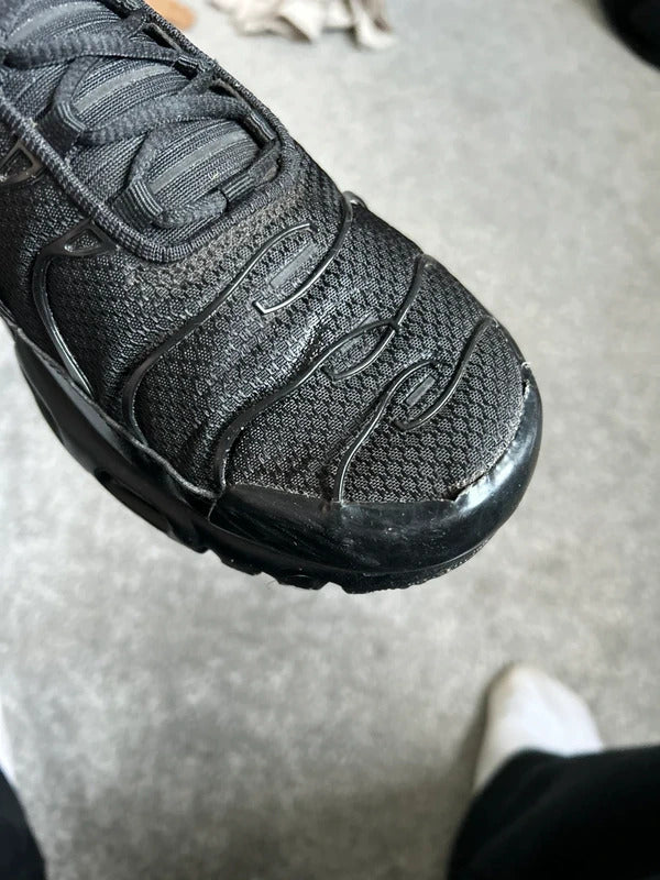 Nike air max plus tuned air tn black mens uk size 9.5