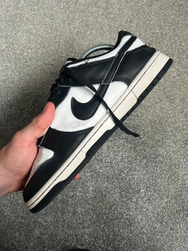 Nike black and white low dunks UK mens 8.5
