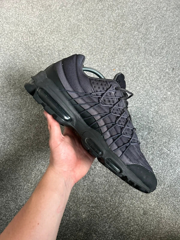 Nike air max 95 black and purple men’s uk size 9