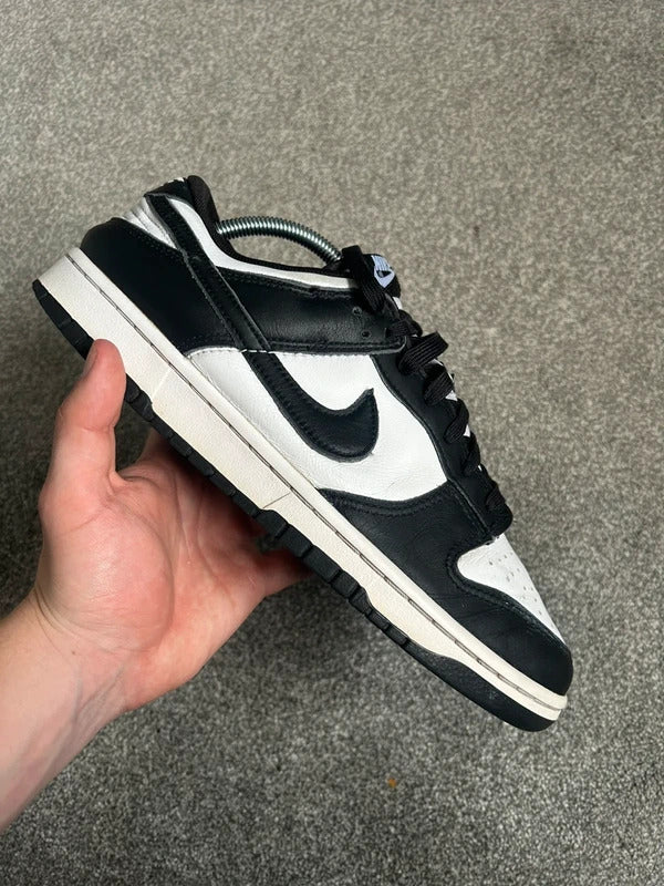 Nike black and white low dunks UK mens 8.5